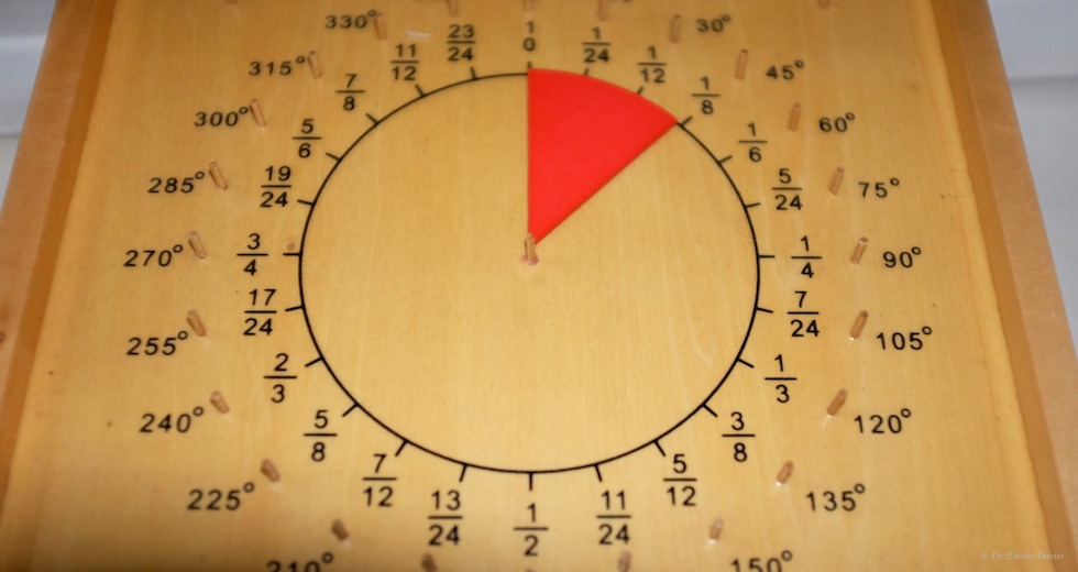 Montessori protractor